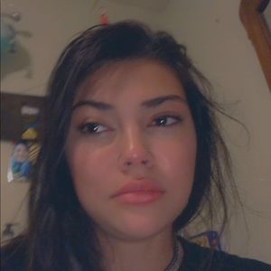 Meet your Posher, Elora